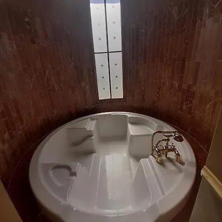 Bed & Breakfast Chateau De Beauchamp En Sarthe 3*